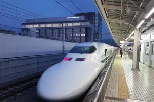 Đường sắt tốc độ cao: Mất nhiều nhiệm kỳ mới hoàn thành