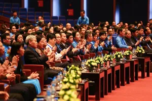 Quyền bộ trưởng TT&TT nói về thông tin giả, bịa đặt trên mạng 