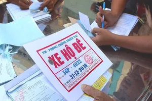 Đề nghị Bộ Công an xử nhiều 'xe hộ đê' giả 