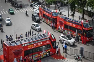 Chính thức cho thí điểm xe buýt 2 tầng