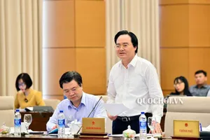 Đuổi học SV hoạt động mại dâm: Bộ trưởng nói 'sai thì sửa'