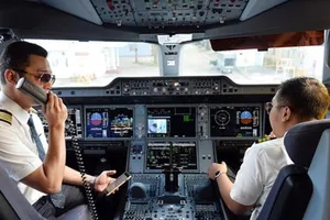 Buộc phi công nghỉ việc phải báo trước 120 ngày là trái luật