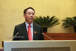 Các đại biểu bàn về cấp hàm trong ngành công an