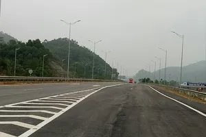 Thêm trạm thu phí trên cao tốc Nội Bài-Lào Cai