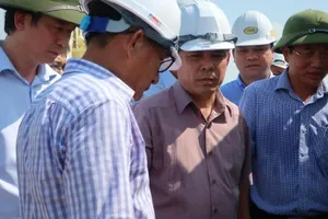 Bộ trưởng Bộ GTVT: Sửa chữa toàn diện mặt cầu Thăng Long