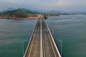 Không được để dự án đường bộ cao tốc Bắc-Nam chậm trễ