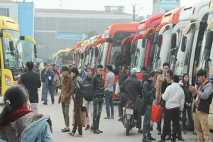 Bộ GTVT yêu cầu dừng xe khách, taxi, xe du lịch