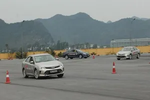 Lùi thời gian áp dụng bộ 600 câu hỏi thi lái xe 