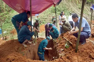 Vụ 13 mộ liệt sĩ: Khai quật lần hai vẫn không có hài cốt