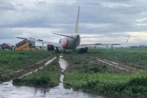 Cục Hàng không lên tiếng về sự cố máy bay trượt đường băng