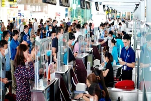 Quy định mức phí cách ly mới với người nhập cảnh vào Việt Nam