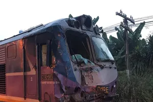 Làm rõ trách nhiệm vụ tàu lửa va chạm xe container 