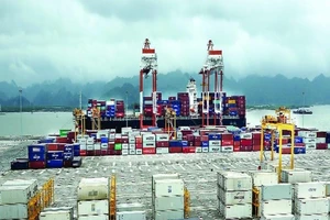 Bao giờ đầu tư cầu Tân Vũ 2 và đường sắt nối cảng Lạch Huyện?