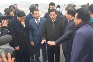 Cầu Thăng Long khai thác trở lại, nghiêm cấm xe quá tải