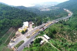 Đưa hầm Hải Vân 2 và đường Lộ Tẻ - Rạch Sỏi vào khai thác