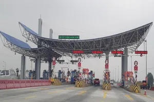 Sẽ dừng thu phí BOT nếu chủ đầu tư không sửa đường hư hỏng 