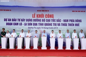 Bộ GTVT yêu cầu xử lý nhiều nhà thầu ở dự án Cam Lộ - La Sơn