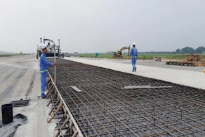 Yêu cầu rút kinh nghiệm cá nhân, tập thể sửa đường băng sân bay Nội Bài