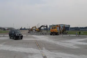 Cảnh cáo 2 nhà thầu thi công dự án nâng cấp sân bay Nội Bài