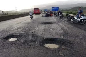 Vụ phó Chủ nhiệm Ủy ban kiểm tra tử vong nghi sụp ổ gà: Nhà thầu có sai phạm