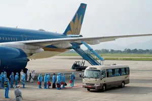 Không nên phân biệt quốc tịch hành khách khi nối lại bay quốc tế