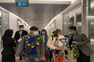 Đề nghị bỏ quy định trẻ dưới 12 tuổi đi máy bay phải xét nghiệm COVID-19