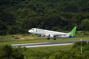 Cục Hàng không đề xuất tăng giá trần vé máy bay