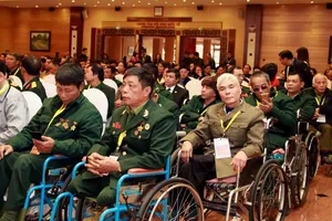 Đề xuất chi 400 tỉ đồng tặng quà cho người có công dịp 27-7