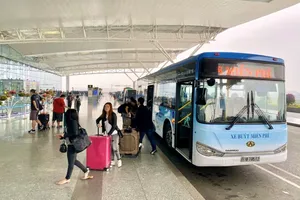 Sau vụ khách Nhật Bản đi 1km mất 1 triệu đồng, sân bay Nội Bài đưa ra khuyến cáo