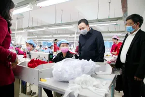 Đề xuất bỏ quy định sau một năm mới nhận BHXH một lần