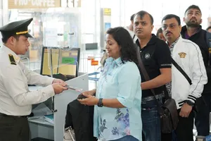 Lượng khách sân bay Tân Sơn Nhất, Nội Bài tăng cao dịp Tết Dương lịch 