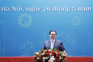 ‘Tác phong đi trễ về sớm, đến điểm danh rồi ăn sáng, uống trà gây đình trệ công việc'