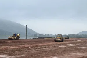 Vì sao nhiều dự án đường bộ cao tốc chậm tiến độ?