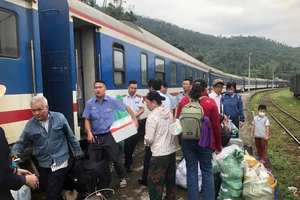 Đường sắt Bắc - Nam sẽ thông tuyến vào trưa nay