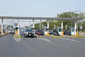 Chính thức thu phí không dừng ở sân bay Nội Bài