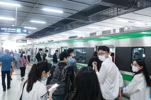 Chính phủ trả lời đại biểu Quốc hội về đề xuất hỗ trợ đổi nhà để tiện đi metro