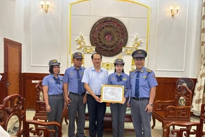 Thưởng nóng tổ tàu SE4 vì giúp người phụ nữ nghèo không có tiền mua vé đi tàu