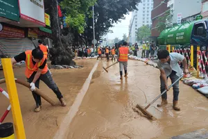 Lại xảy ra sự cố bùn phun trào do khoan ngầm dự án metro Nhổn - ga Hà Nội