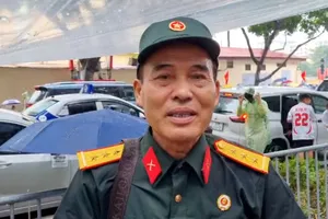 'Tôi như thấy hình ảnh mình trong đoàn chiến sĩ diễu binh'
