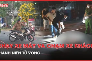 Thanh niên chạy xe máy va chạm xe khách, tử vong tại chỗ