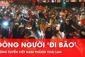 Video: Một đêm không ngủ cùng chiến thắng của đội tuyển Việt Nam