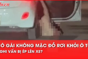 Video: Nguyên nhân cô gái không mặc đồ rơi khỏi ô tô đang chạy?