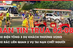 Bản tin trưa 2-8: Bị xe điện tông, 3 du khách đi bộ thương vong; Chiếc xe rác liên quan 2 vụ tai nạn chết người 