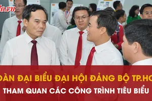 Bí thư Thành uỷ TP.HCM Trần Lưu Quang cùng đoàn đại biểu tham quan metro số 1