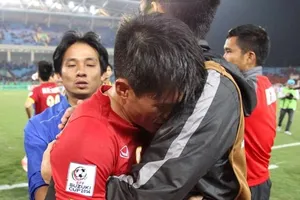 Thủy Tiên muốn khóc theo Công Vinh sau thất bại của tuyển VN