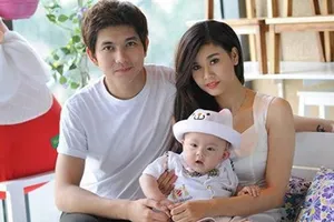 Trương Quỳnh Anh ôm con bỏ nhà đi 