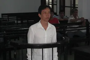 Nghịch cảnh chồng cũ bị tình mới của vợ “đập” vì dám cự nự