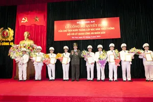 Trao quyết định thăng cấp hàm cấp tướng CAND