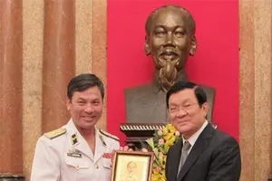 Chủ tịch nước giao nhiệm vụ cho Hải quân Việt Nam