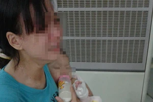 Thôi nôi con, mua xăng đốt vợ